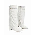 Daphne Straight Suede