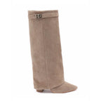 Daphne Straight Suede