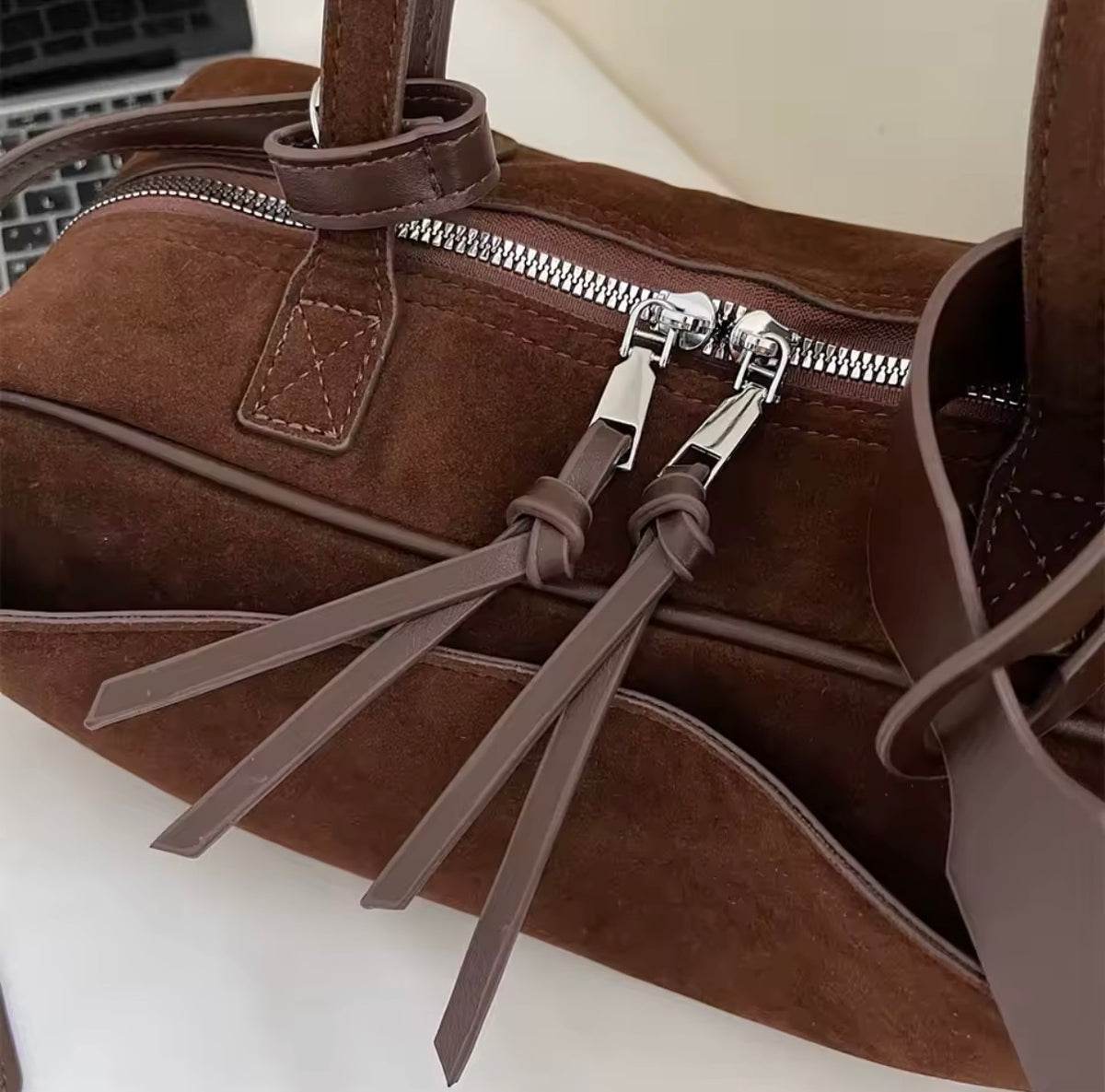 Barrel Style Retro Velvety Handbag