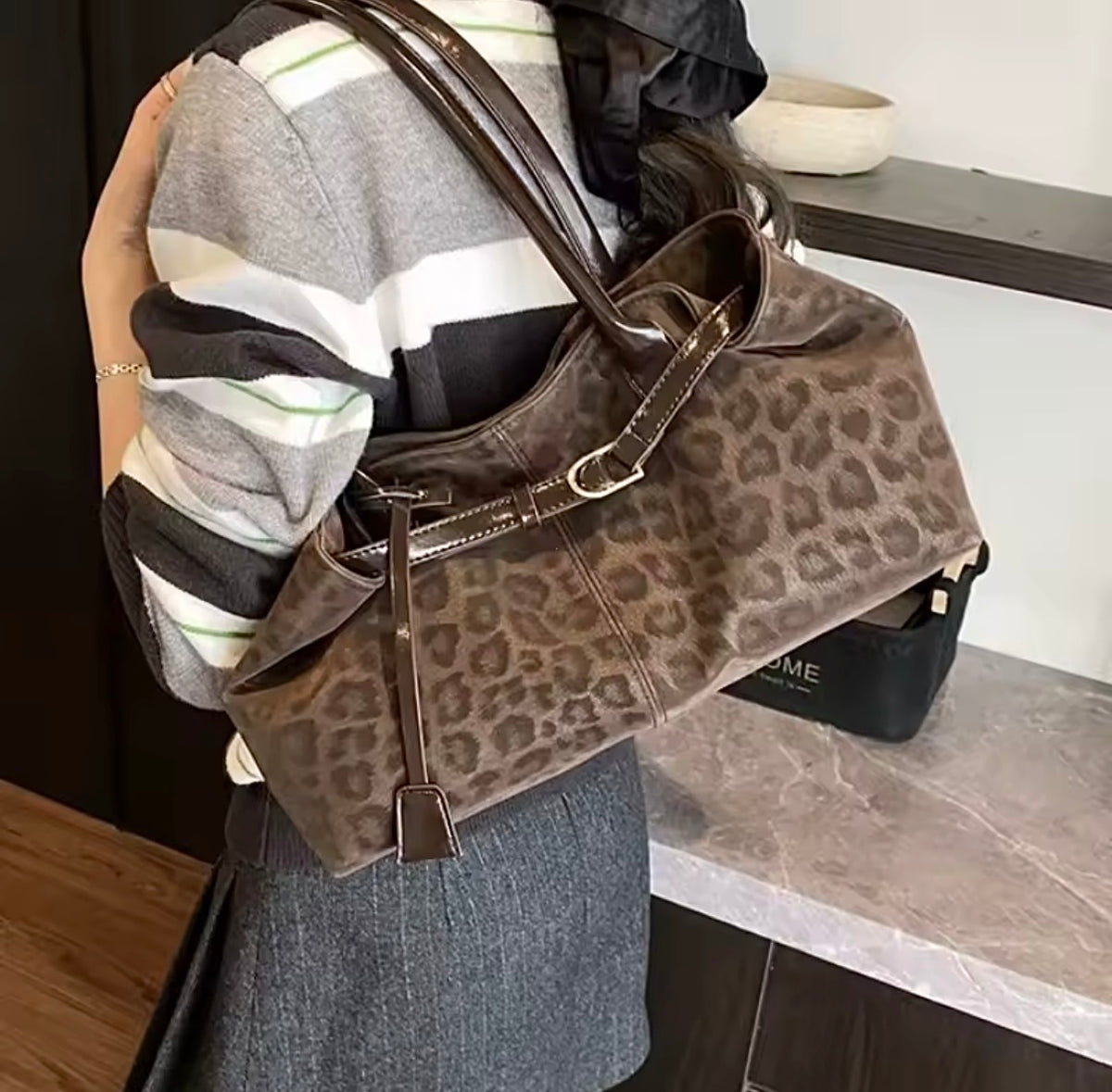 Leopard Shoulder bag