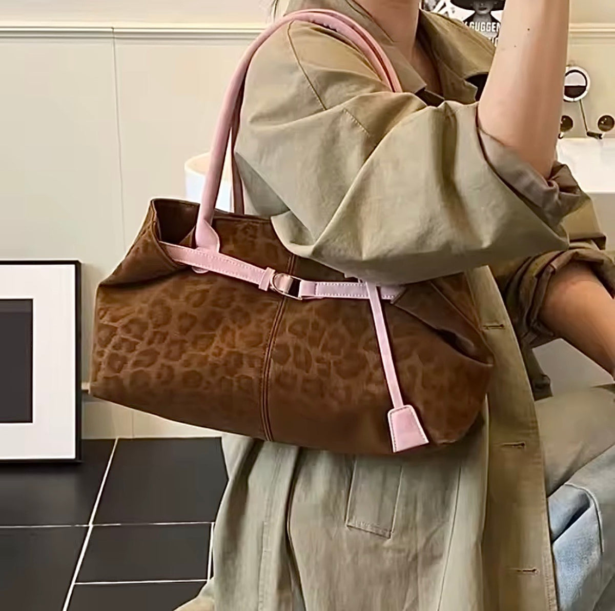 Leopard Shoulder bag